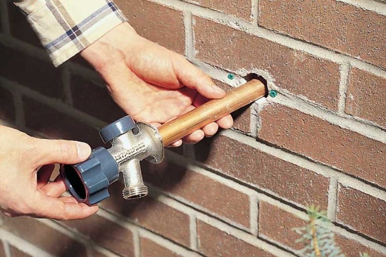 Tackling a Leaky Outdoor Spigot Like a Pro